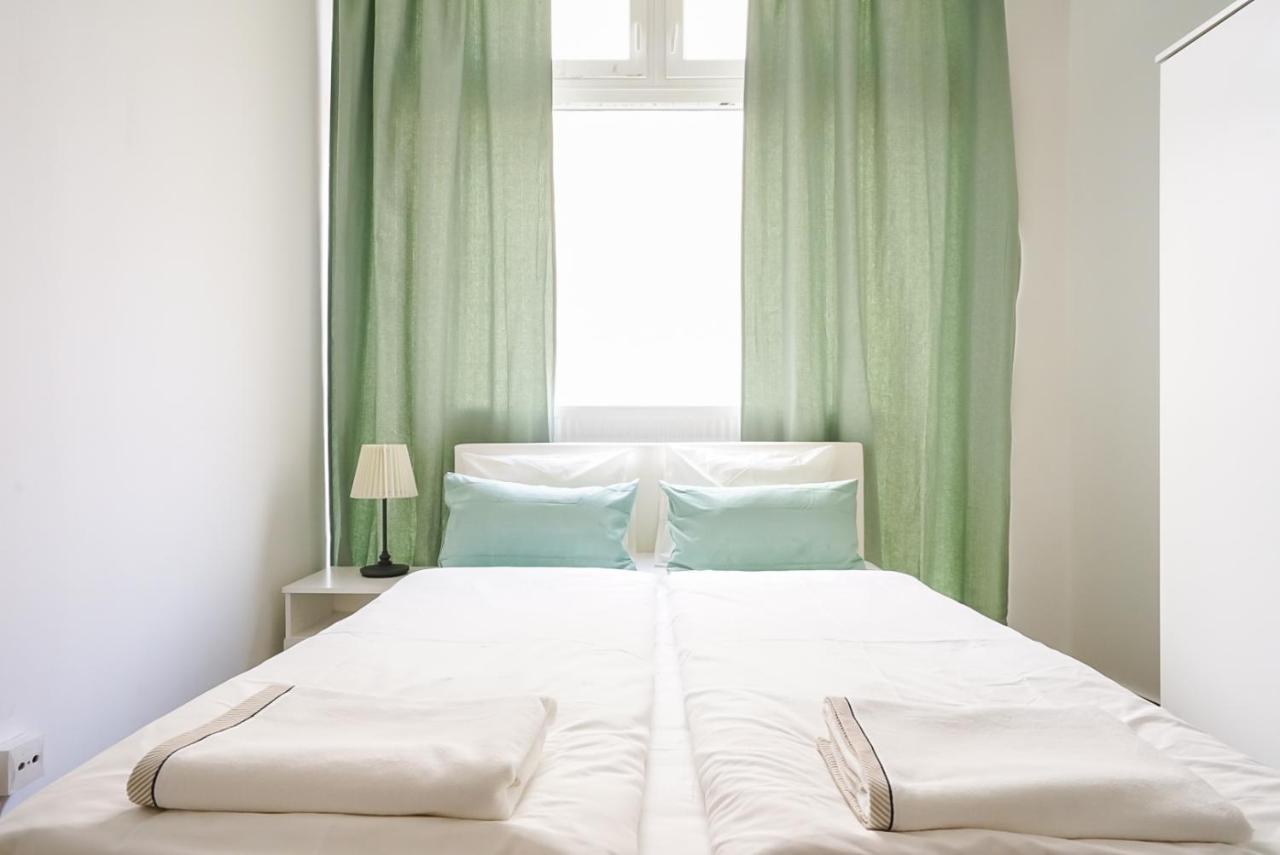 Wonderful Big Apartment Near Yppen Market Vienna Exterior photo